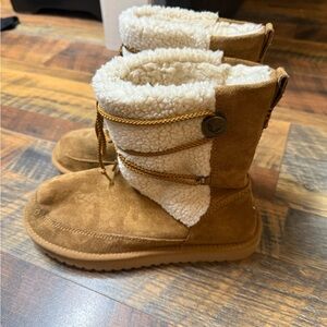Ugg boots women’s koolaburra boot size 8